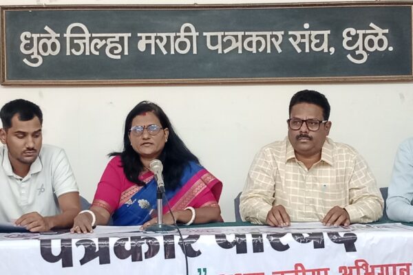 ‘बालविवाह प्रतिबंध प्रतिज्ञे’ द्वारे जनजागृती करावी