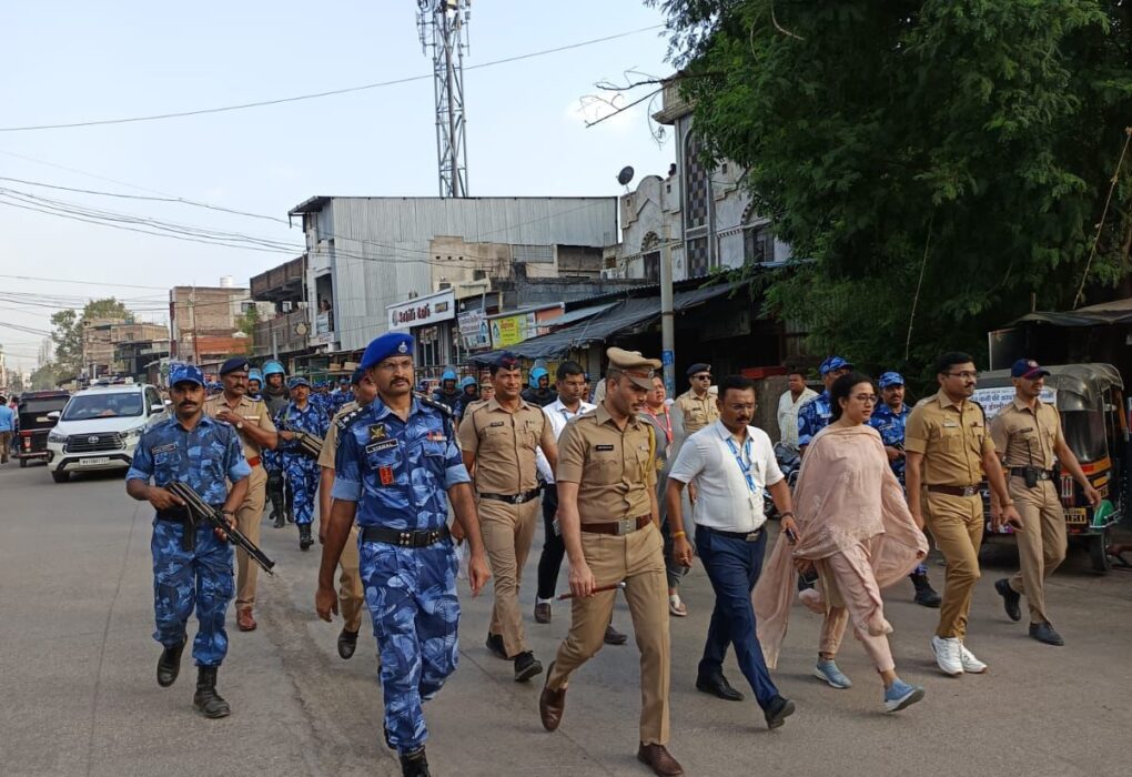 ईद शांततेत पार पाडण्यासाठी पोलिस प्रशासन सज्ज